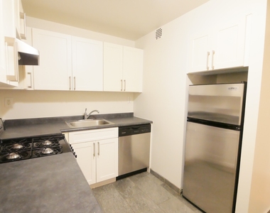 171 East 89th Street - Photo Thumbnail 11