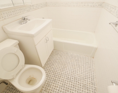 171 East 89th Street - Photo Thumbnail 13