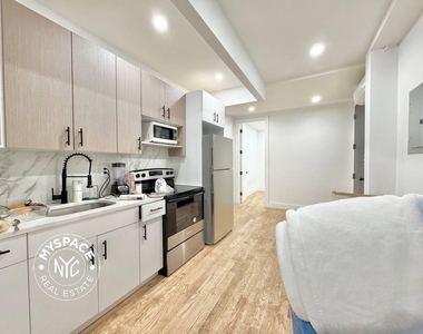 1518 Jefferson Avenue - Photo Thumbnail 7