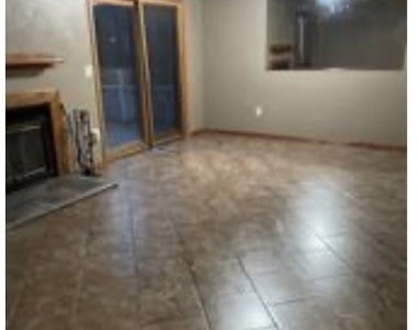 364 Oak Street - Photo Thumbnail 12