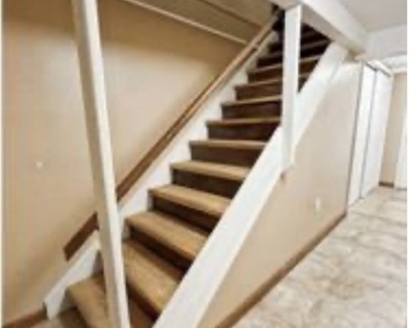 364 Oak Street - Photo Thumbnail 3