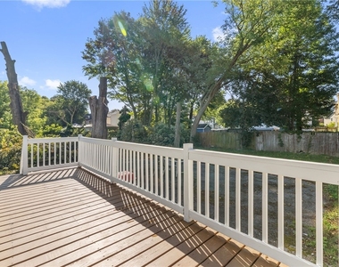 319 Merriman #2 Upper Avenue - Photo Thumbnail 22