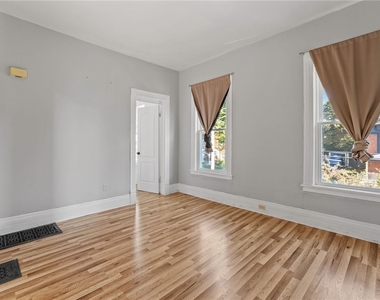 319 Merriman #2 Upper Avenue - Photo Thumbnail 16