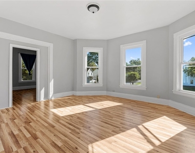 319 Merriman #2 Upper Avenue - Photo Thumbnail 1