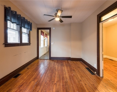 779 Goodman Street S - Photo Thumbnail 5