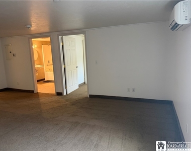 21 E 3rd Street - Photo Thumbnail 8