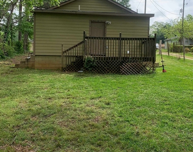 607 Circus Street Avenue - Photo Thumbnail 12