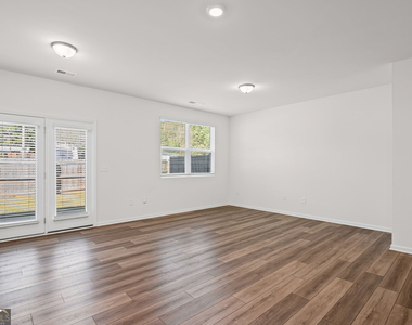 423 Union Station Street - Photo Thumbnail 6