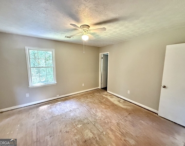2777 New South Drive - Photo Thumbnail 10