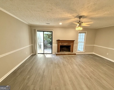 2777 New South Drive - Photo Thumbnail 5