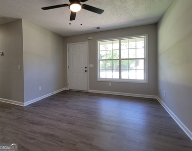 412 Missi Lane - Photo Thumbnail 1