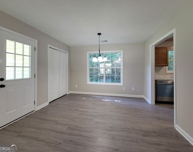 412 Missi Lane - Photo Thumbnail 2