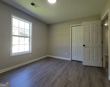 412 Missi Lane - Photo Thumbnail 10