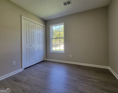 412 Missi Lane - Photo Thumbnail 8
