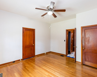 2111 M L King Jr Drive Nw - Photo Thumbnail 8