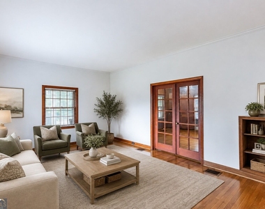 2111 M L King Jr Drive Nw - Photo Thumbnail 14
