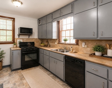 2111 M L King Jr Drive Nw - Photo Thumbnail 1