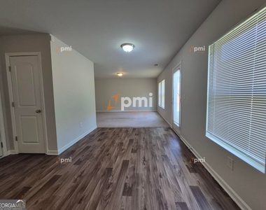 160 Kinsale Drive - Photo Thumbnail 2