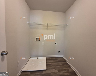 160 Kinsale Drive - Photo Thumbnail 4