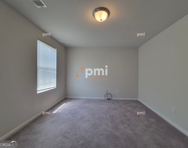 160 Kinsale Drive - Photo Thumbnail 5