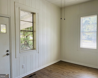1405 Austin Street - Photo Thumbnail 29