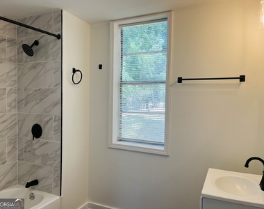 1405 Austin Street - Photo Thumbnail 24