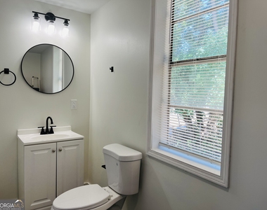 1405 Austin Street - Photo Thumbnail 10