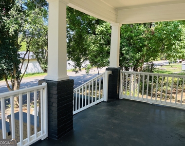 1405 Austin Street - Photo Thumbnail 4