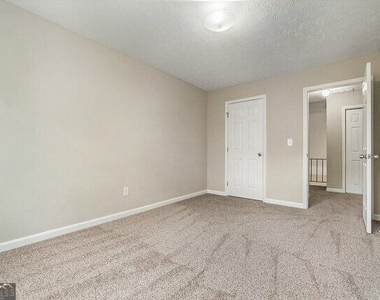 6124 Dorsett Street - Photo Thumbnail 6
