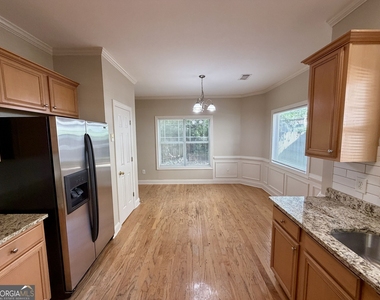 1116 Fourth Street - Photo Thumbnail 6