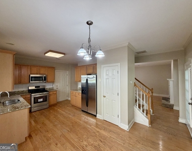 1116 Fourth Street - Photo Thumbnail 4