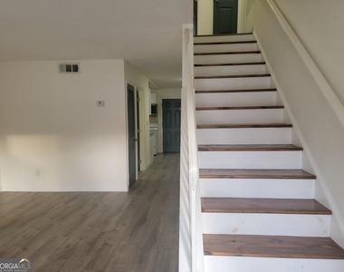 625 Coleman Street - Photo Thumbnail 13