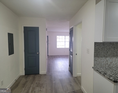 625 Coleman Street - Photo Thumbnail 14