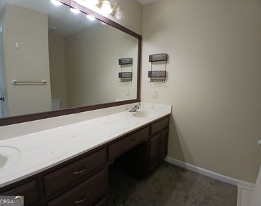 4761 Habersham Way Se - Photo Thumbnail 22