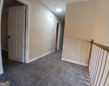 4761 Habersham Way Se - Photo Thumbnail 14