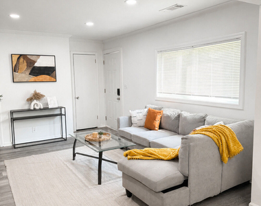 2026 Lisbon Drive Sw - Photo Thumbnail 8