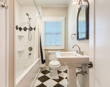 598 Main Street - Photo Thumbnail 13