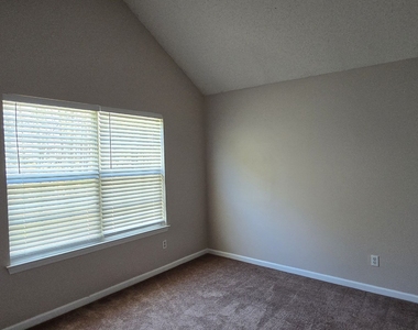 3644 Caseys Cove - Photo Thumbnail 6