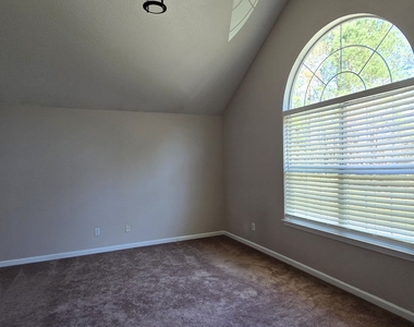 3644 Caseys Cove - Photo Thumbnail 4