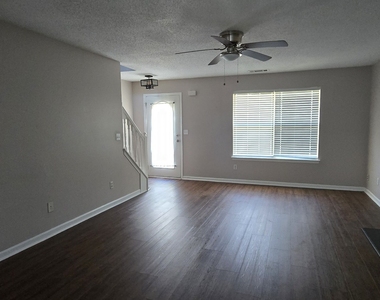 3644 Caseys Cove - Photo Thumbnail 1