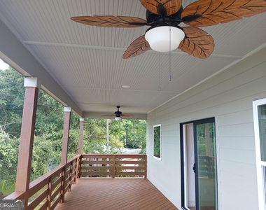 245 Lakeview Drive - Photo Thumbnail 19