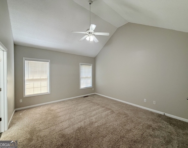 11 Woodvine Court - Photo Thumbnail 7