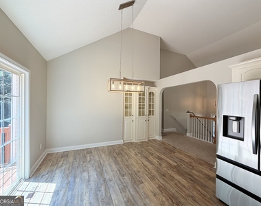 11 Woodvine Court - Photo Thumbnail 6