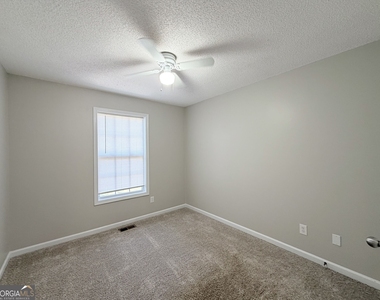 11 Woodvine Court - Photo Thumbnail 12