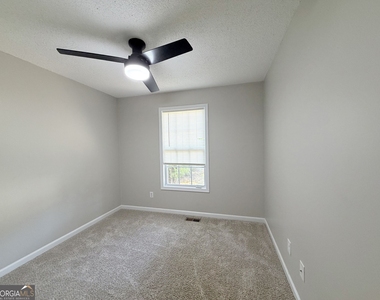 11 Woodvine Court - Photo Thumbnail 14