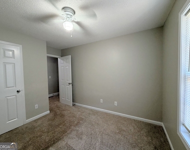 11 Woodvine Court - Photo Thumbnail 13