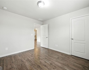 2408 Chancery Mill Lane - Photo Thumbnail 33