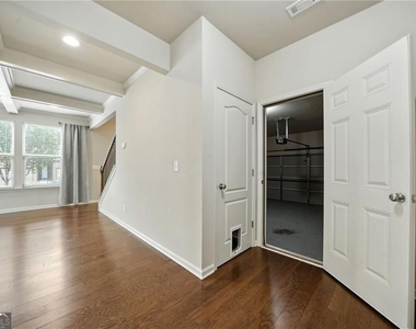 2408 Chancery Mill Lane - Photo Thumbnail 10
