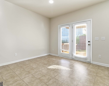 2138 Dodson Woods Drive - Photo Thumbnail 11