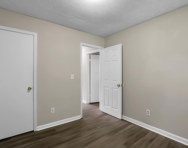 1229 Creek Forest Court Nw - Photo Thumbnail 31
